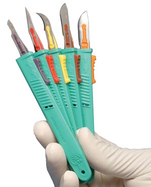 Scalpel Safety Technocut® No. 10 Stainless Steel / Plastic Nonslip Grip Handle Sterile Disposable (10BX 50BX/CS) by Myco Medical  ID 6008TR-10